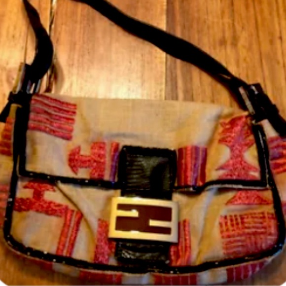 Fendi baguette Glitter embellishment Beaded Shoulder Beige python leather bag - Picture 4 of 4